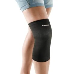 Back On Track Classic Line Therapueutic 2 Way Stretch Knee Brace - Black 7 Back On Track Classic Line Therapueutic 2 Way Stretch Knee Brace - Black -The Equestrian Shop 539805 800 800