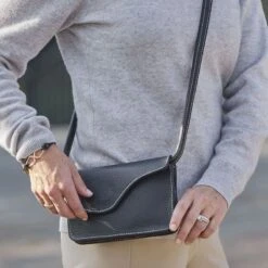 Oughton Paddock Convertible Belt Bag - Classic Black -The Equestrian Shop 603715 800 800